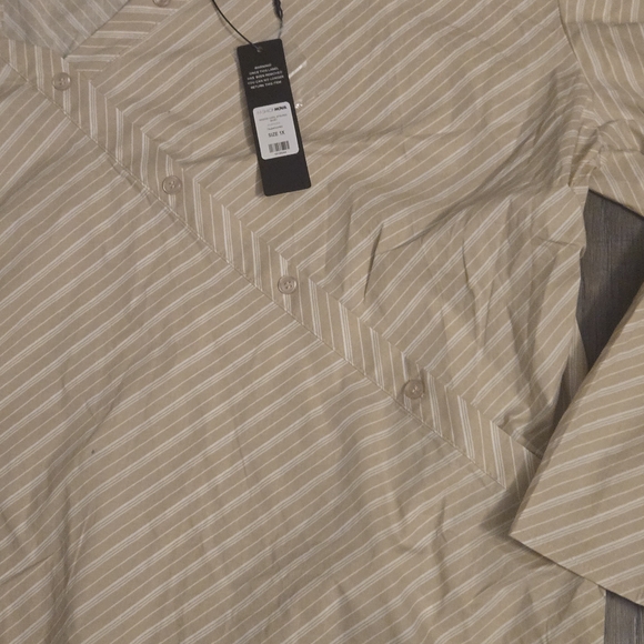 Striped Off-Shoulder Blouse - Picture 3 of 9